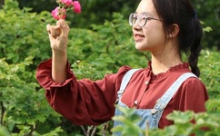 69国产精华是纯还是仿